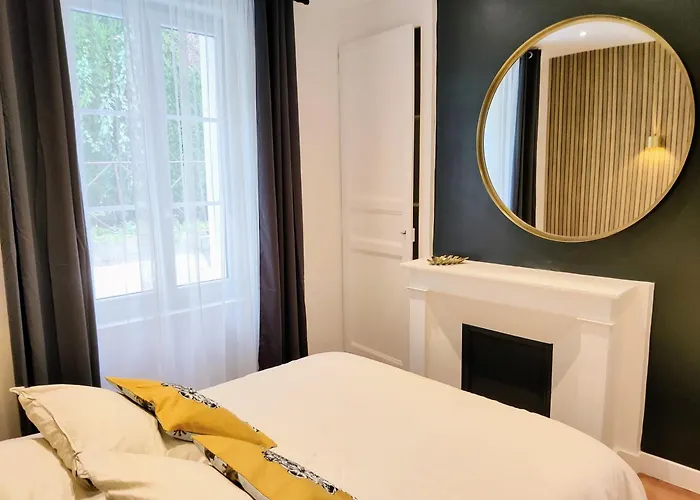 Chic & Elegant - Au Coeur De La * Lisieux